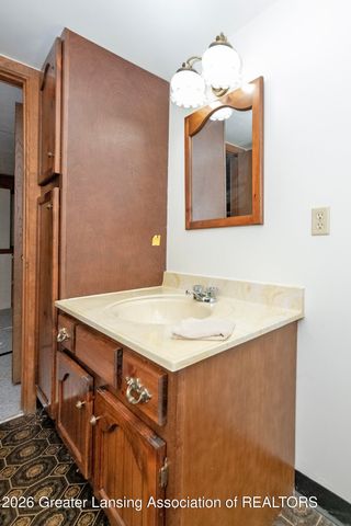 3901 Dobie Road, Okemos, MI 48864