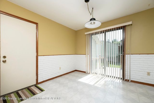 3901 Dobie Road, Okemos, MI 48864