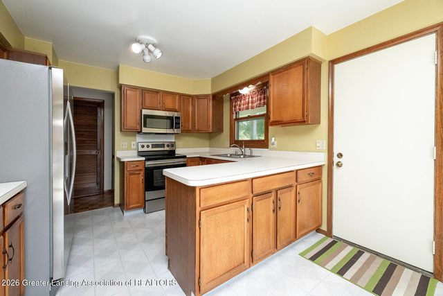 3901 Dobie Road, Okemos, MI 48864