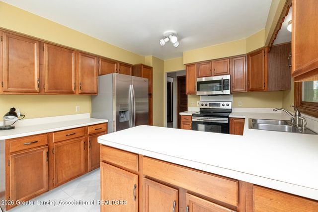 3901 Dobie Road, Okemos, MI 48864