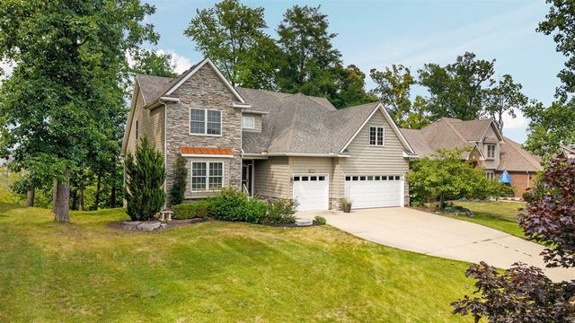 8243 Heathertree Lane, Brighton, MI 48116