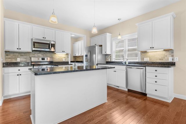 8243 Heathertree Lane, Brighton, MI 48116