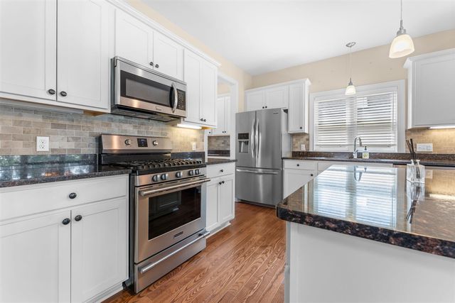 8243 Heathertree Lane, Brighton, MI 48116