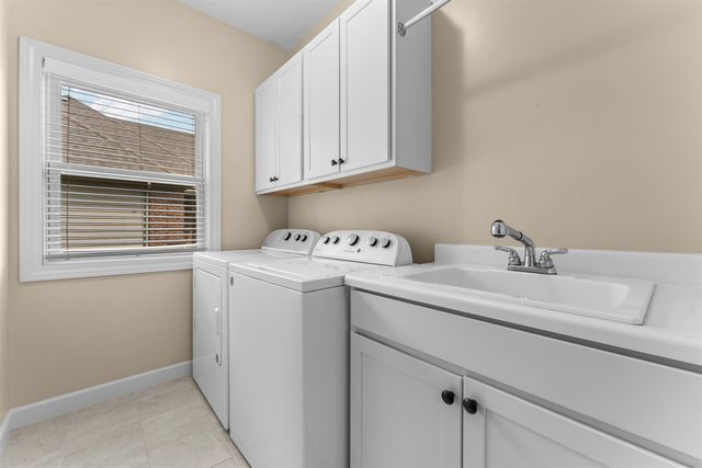 8243 Heathertree Lane, Brighton, MI 48116