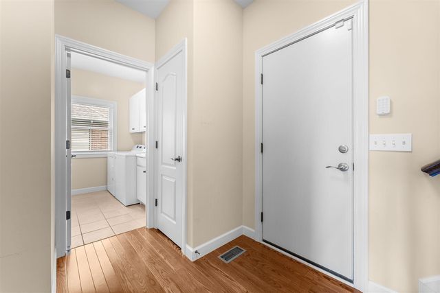 8243 Heathertree Lane, Brighton, MI 48116