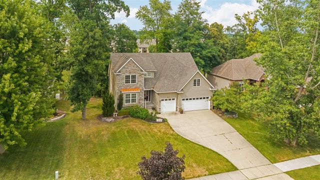 8243 Heathertree Lane, Brighton, MI 48116