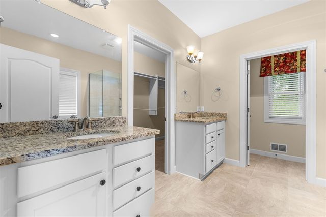 8243 Heathertree Lane, Brighton, MI 48116