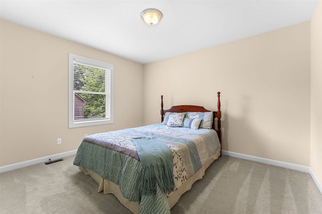 8243 Heathertree Lane, Brighton, MI 48116