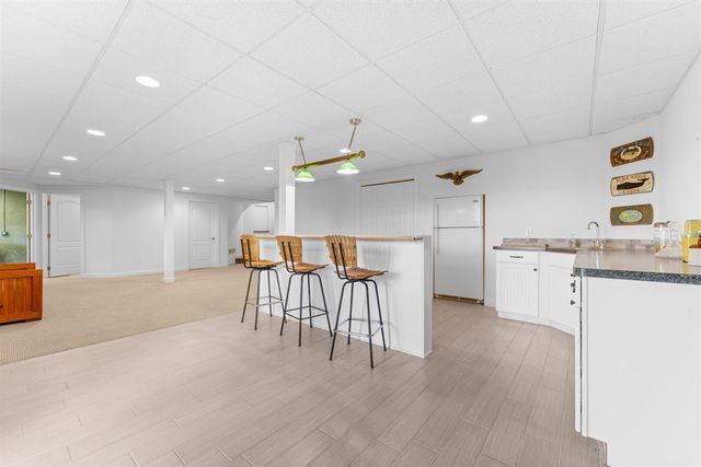8243 Heathertree Lane, Brighton, MI 48116