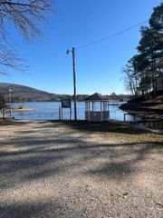 233 Bayside Road, Hot Springs, AR 71913