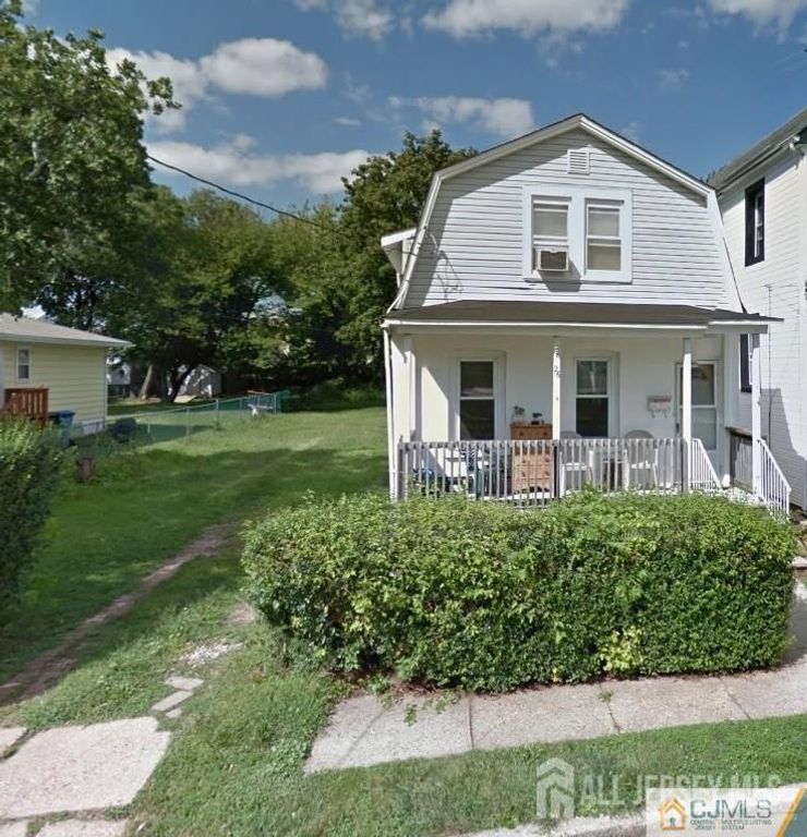 26 Howard Street, Hopelawn, NJ 08861