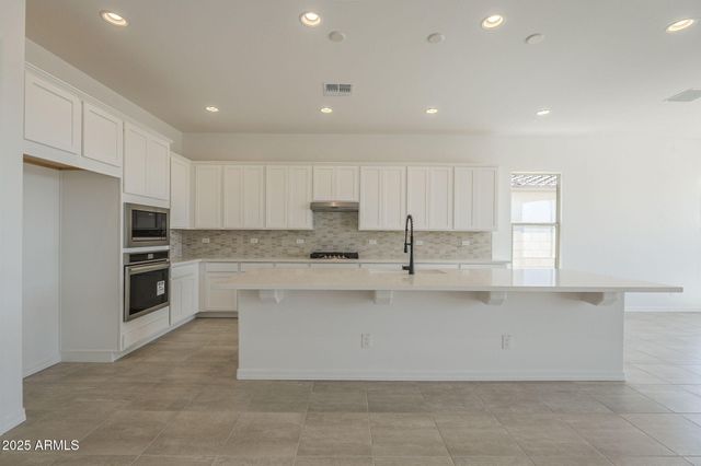 20269 W CATALINA Drive, Buckeye, AZ 85396