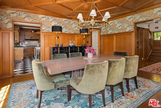 1752 Riverside Drive, Glendale, CA 91201