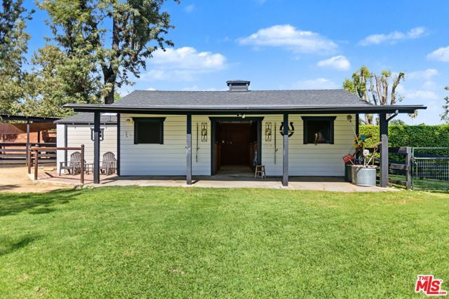 1752 Riverside Drive, Glendale, CA 91201