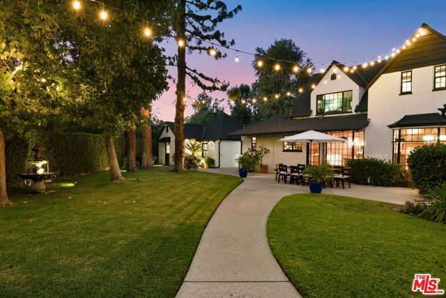1752 Riverside Drive, Glendale, CA 91201