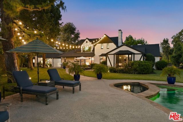 1752 Riverside Drive, Glendale, CA 91201