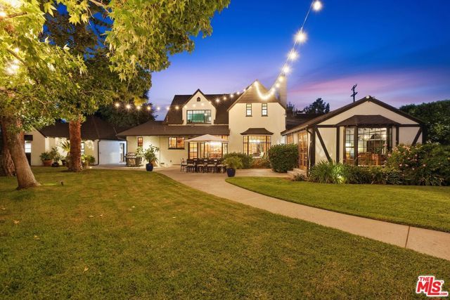 1752 Riverside Drive, Glendale, CA 91201