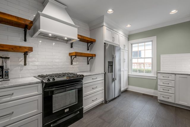 211 Chenault Road, Lexington, KY 40502