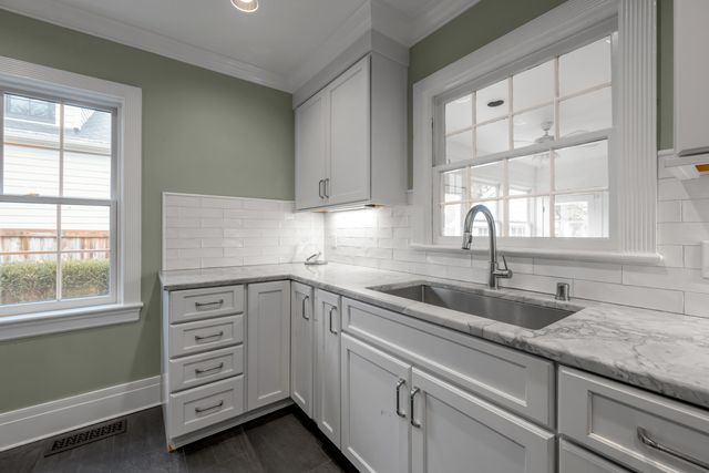 211 Chenault Road, Lexington, KY 40502