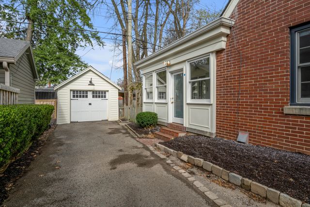 211 Chenault Road, Lexington, KY 40502