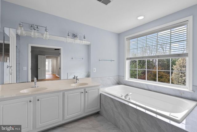 45773 SMOKETREE TER, Sterling, VA 20166