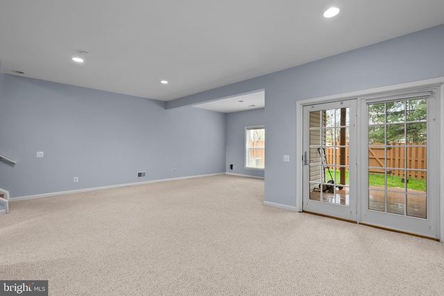 45773 SMOKETREE TER, Sterling, VA 20166