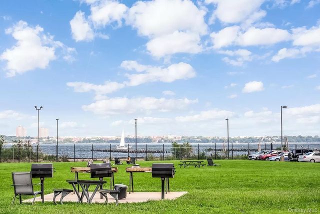 90 Bay Street Landing 3J, Staten Island, NY 10301