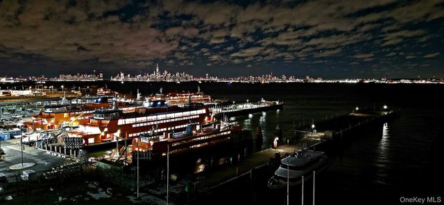 90 Bay Street Landing 3J, Staten Island, NY 10301