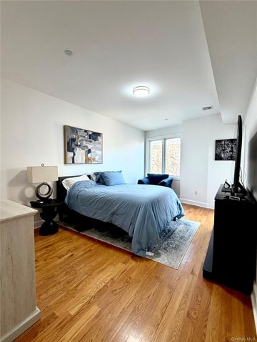 90 Bay Street Landing 3J, Staten Island, NY 10301