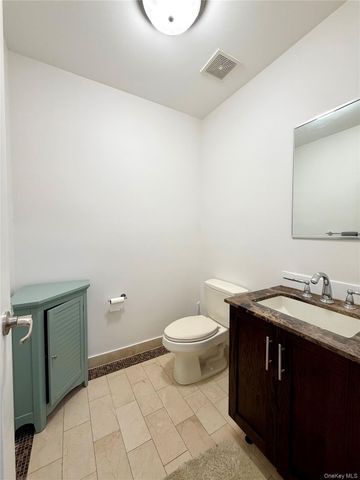 90 Bay Street Landing 3J, Staten Island, NY 10301