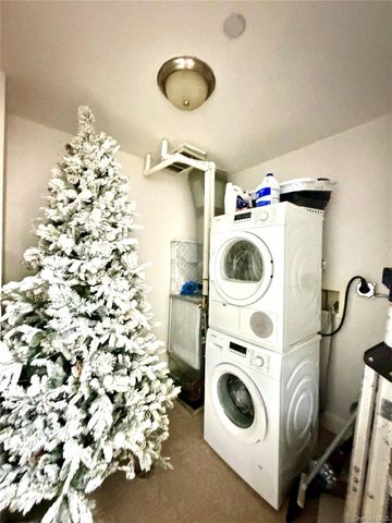 90 Bay Street Landing 3J, Staten Island, NY 10301