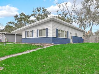 304 Seneca Street, Park Forest, IL 60466