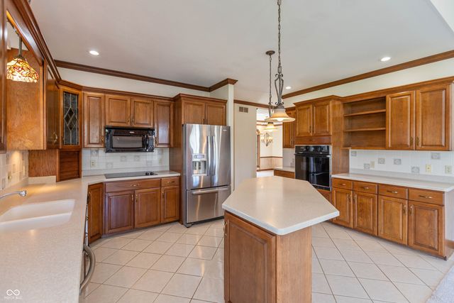 338 Mutton Creek Drive, Seymour, IN 47274