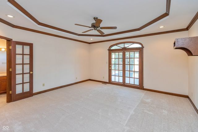 338 Mutton Creek Drive, Seymour, IN 47274