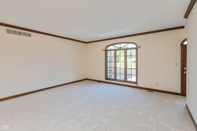338 Mutton Creek Drive, Seymour, IN 47274
