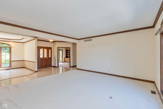 338 Mutton Creek Drive, Seymour, IN 47274