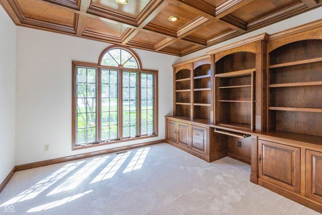 338 Mutton Creek Drive, Seymour, IN 47274