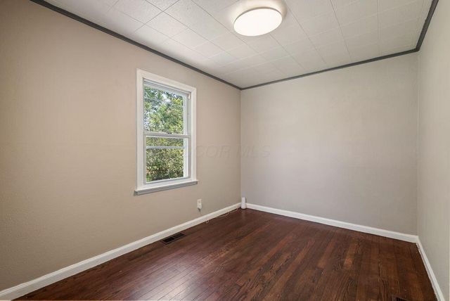1701 E Dunedin Road, Columbus, OH 43224