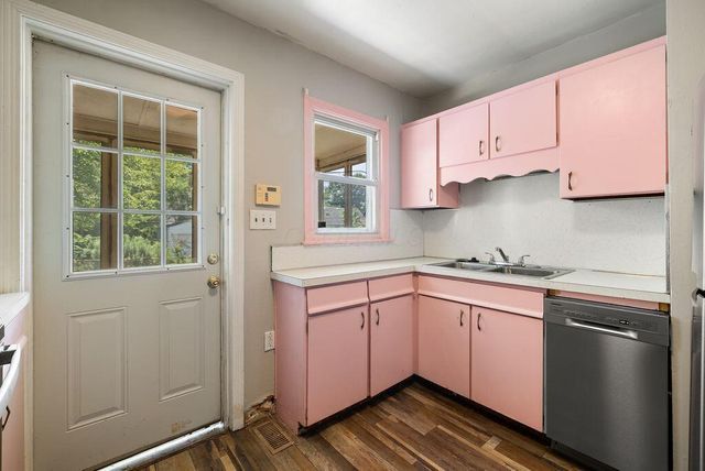 1701 E Dunedin Road, Columbus, OH 43224