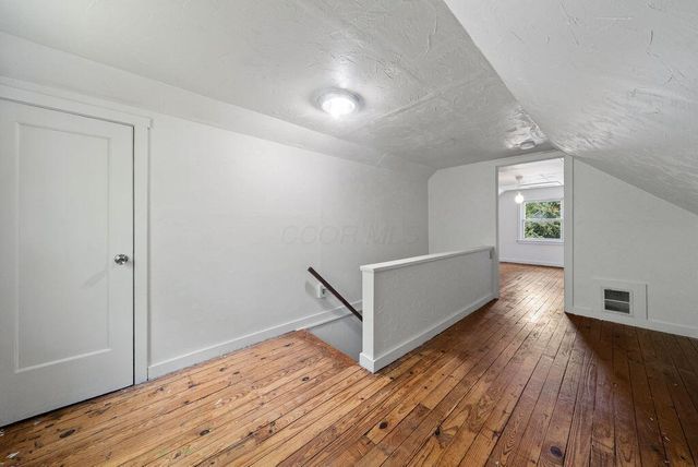 1701 E Dunedin Road, Columbus, OH 43224