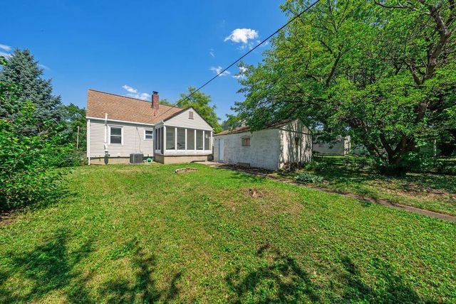 1701 E Dunedin Road, Columbus, OH 43224