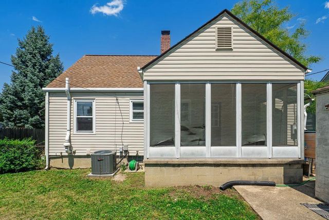 1701 E Dunedin Road, Columbus, OH 43224