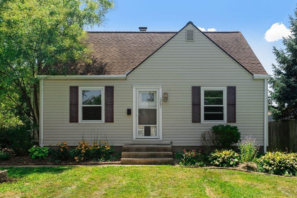 1701 E Dunedin Road, Columbus, OH 43224