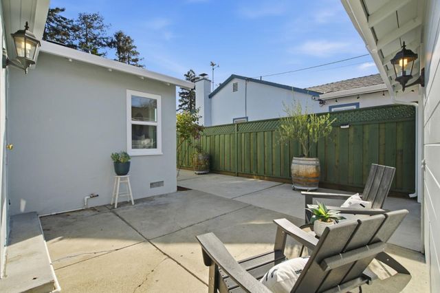 946 Los Padres Boulevard, Santa Clara, CA 95050