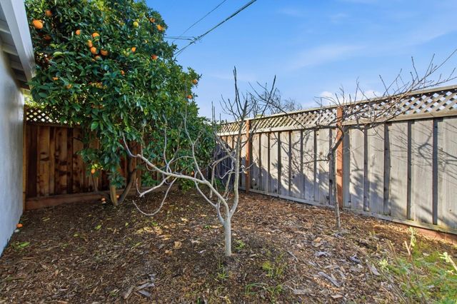 946 Los Padres Boulevard, Santa Clara, CA 95050