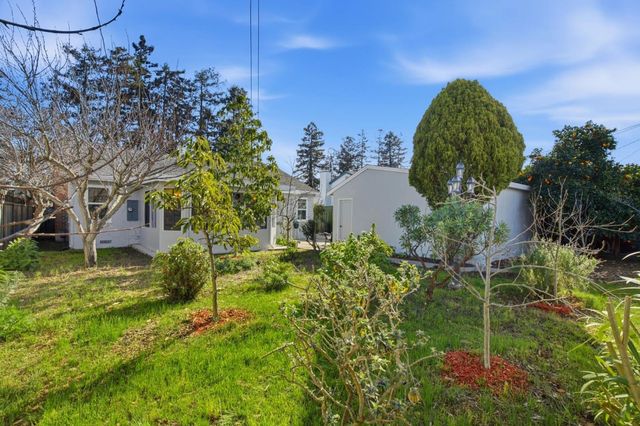 946 Los Padres Boulevard, Santa Clara, CA 95050