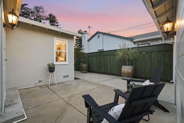 946 Los Padres Boulevard, Santa Clara, CA 95050