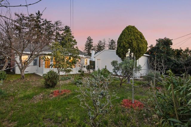 946 Los Padres Boulevard, Santa Clara, CA 95050