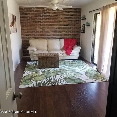 1833 Oakwood Trail, Melbourne, FL 32934