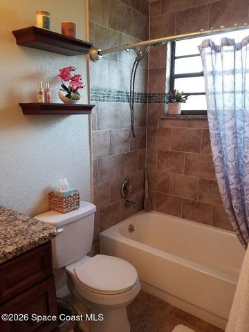 1833 Oakwood Trail, Melbourne, FL 32934